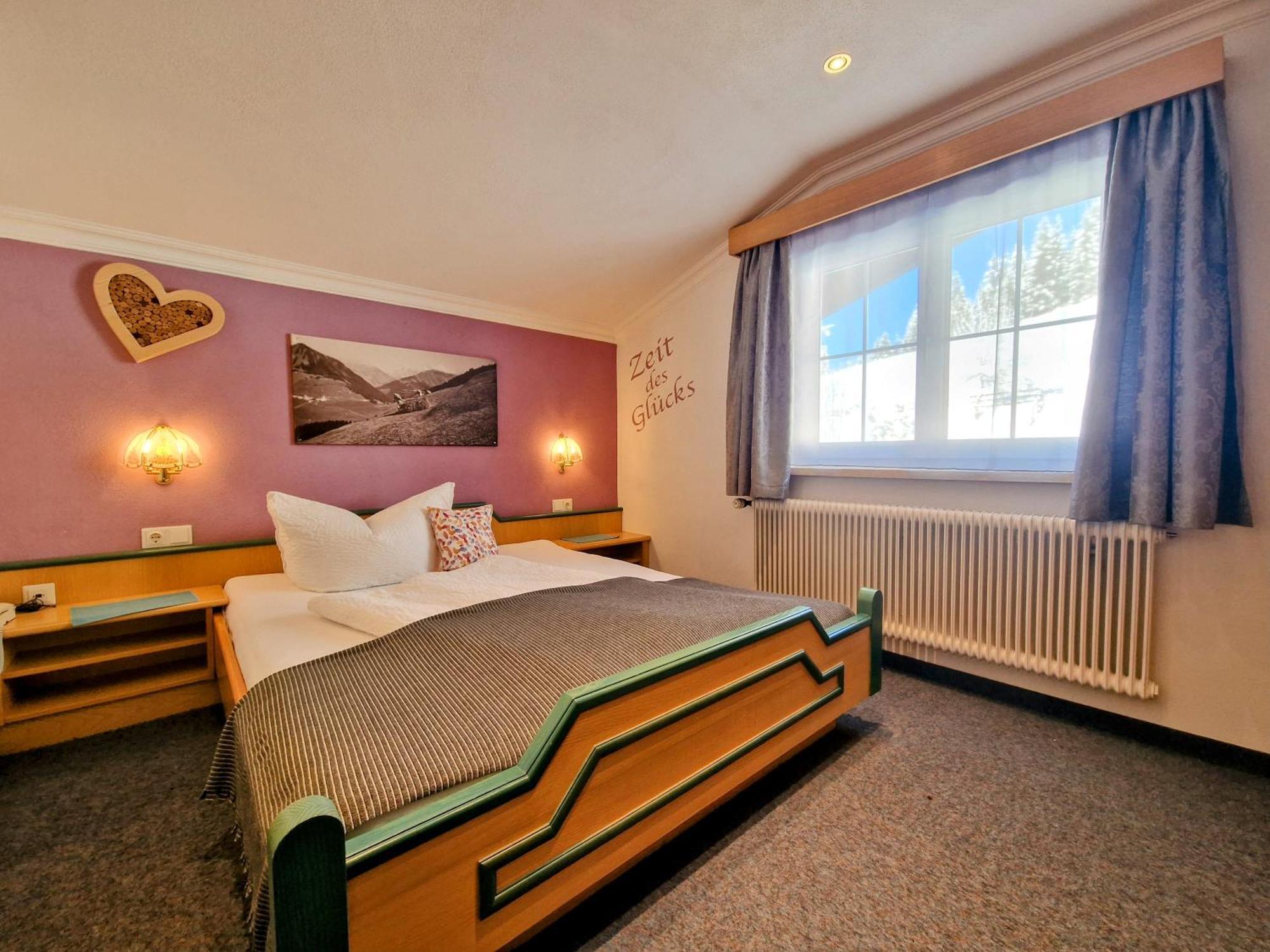 Berghotel Almrausch Berwang Bilik gambar